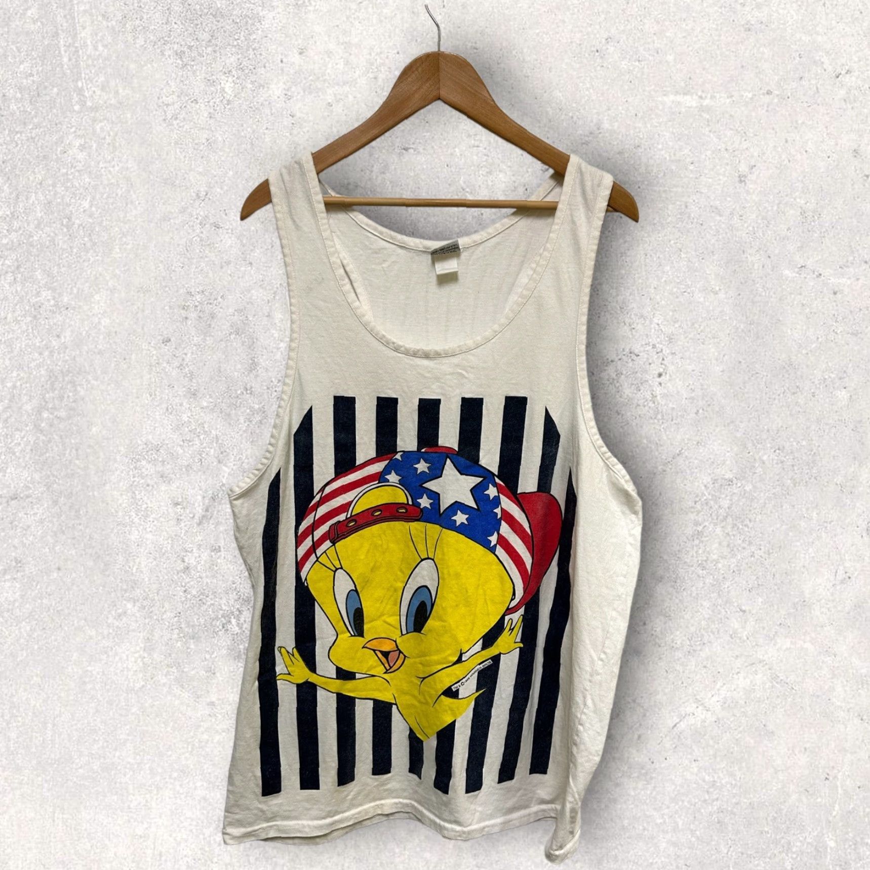 Vintage VINTAGE Tweety Looney Tunes Graphic T-Shirt Tank White XL Adult XL Panoramic Pit to Pit 24 Length 32 1996 Mens Mens Size US XL / EU 56 / 4 - 3 Thumbnail
