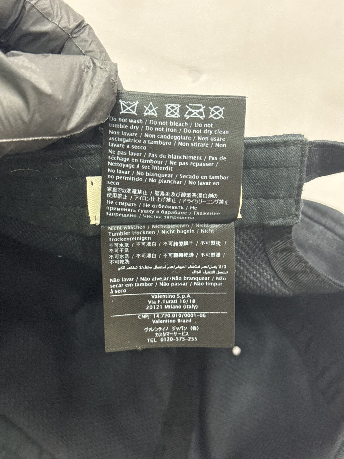 Undercover × Valentino Ss20 Undercover x Valentino V Face Hat(Black/OS) Size ONE SIZE - 10 Thumbnail