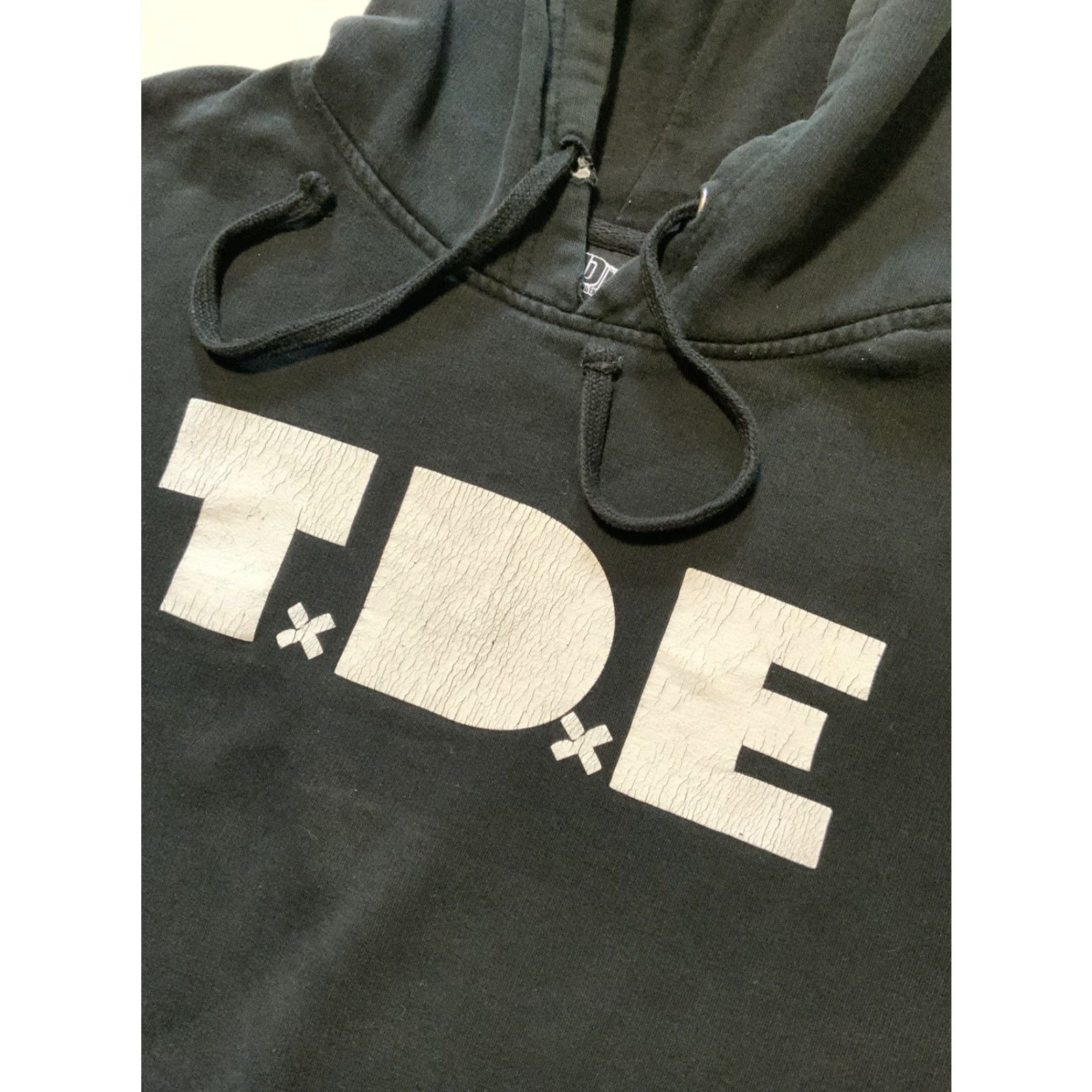 Vintage TDE Top Dawg Entertainment Hoodie Pullover LG Black Hip Hop Graphic Men Size Large Logo Pullover Hoodie Mens Size US L / EU 52-54 / 3 - 5 Thumbnail