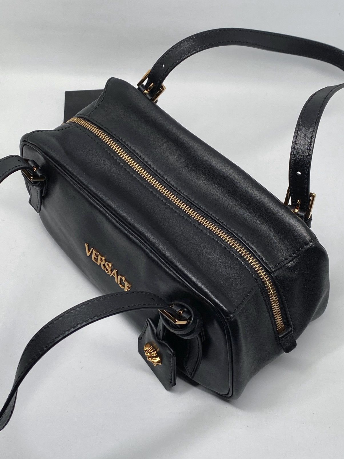 Versace Versace Versace Tag Zip Leather Shoulder Bag Size ONE SIZE - 8 Thumbnail