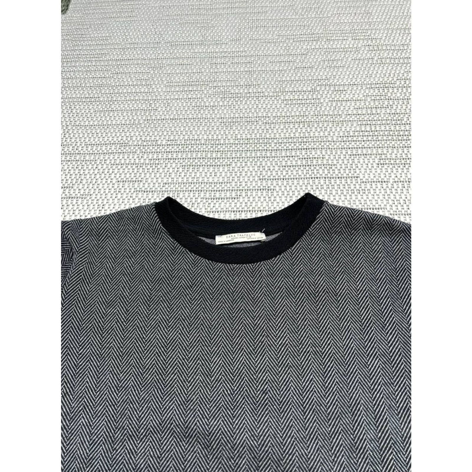 Zara VINTAGE Zara Trafaluc Sweater Womens Small Black Herringbone Tight Knit Cozy Warm Wear Size S / US 4 / IT 40 - 3 Thumbnail