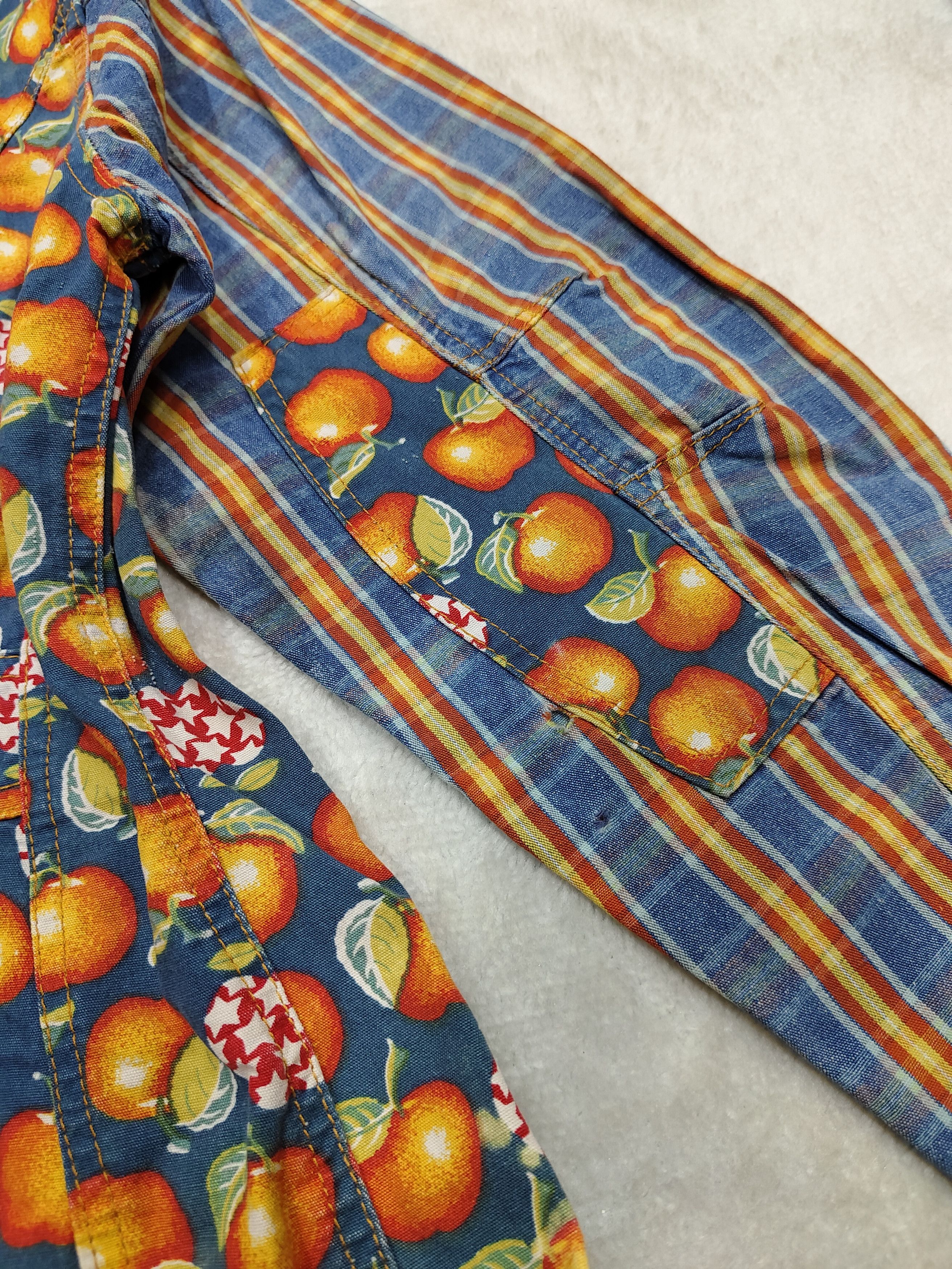 Oilily SICK🔥Rare Vtg Oilily Tartan Apple Graphic Jacket Size M / US 6-8 / IT 42-44 - 6 Thumbnail