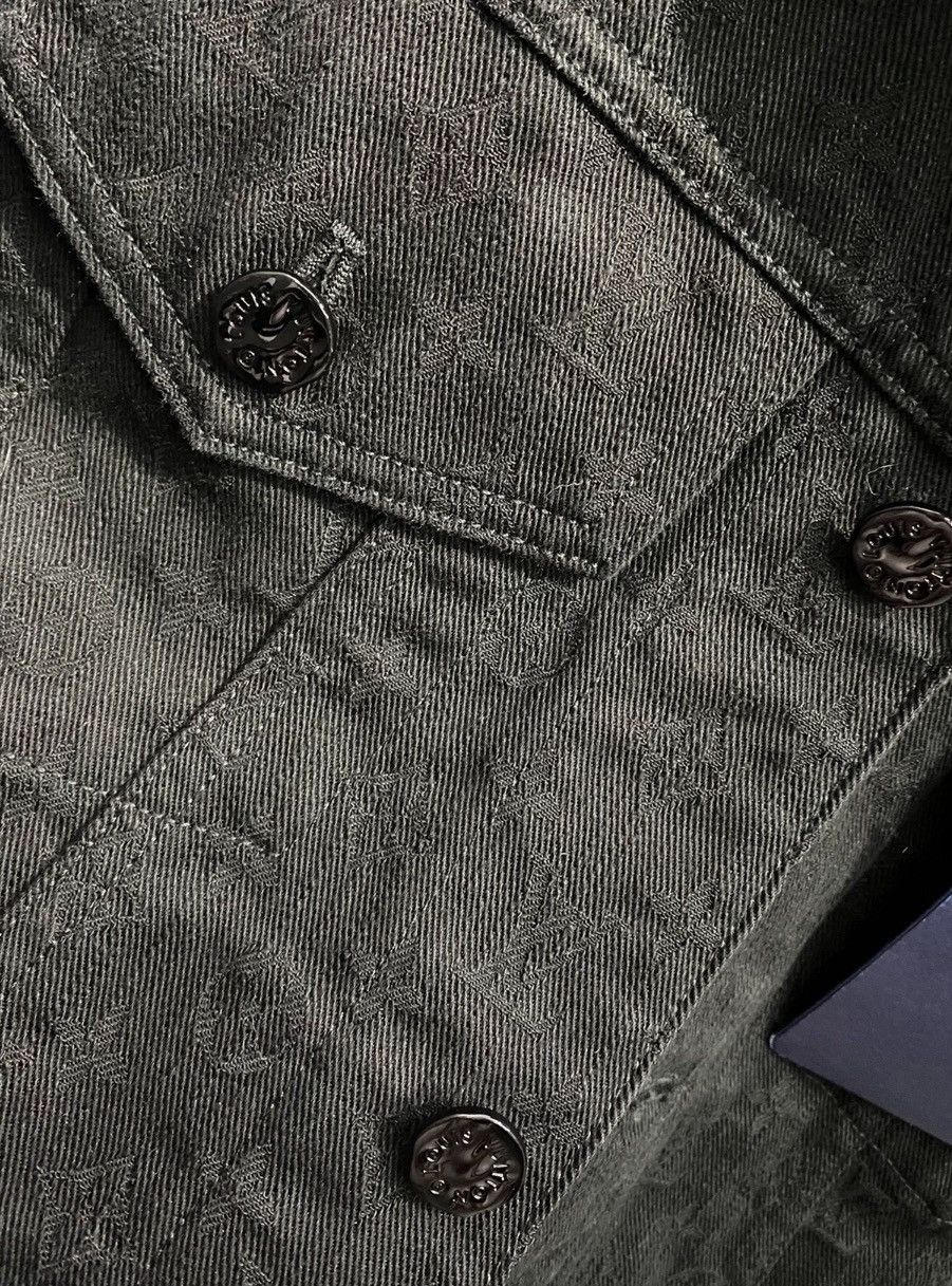 Louis Vuitton Louis Vuitton Black dark pattern full print de2412-Nextarrow Size US S / EU 44-46 / 1 - 3 Thumbnail