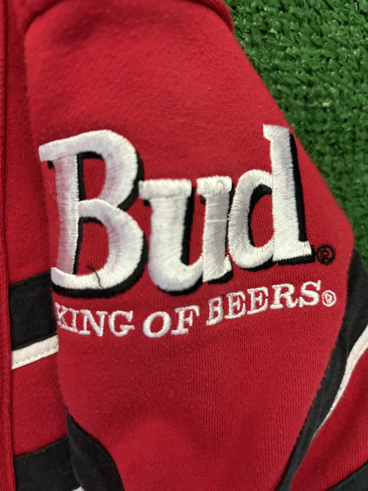 Chase Authentics × NASCAR Vintage Dale Earnhardt Budweiser crew neck Size US XL / EU 56 / 4 - 5 Thumbnail