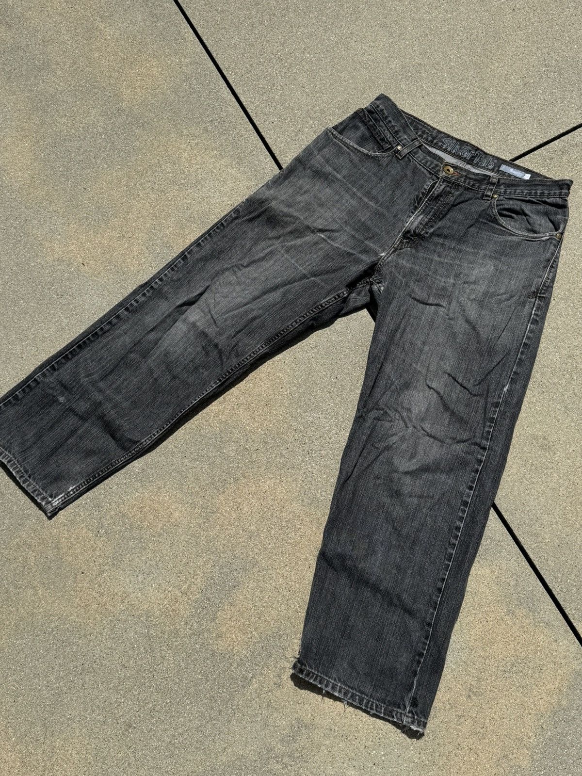 Levi's Dark Gray Levi Silver Tabs Size US 34 / EU 50 - 1 Thumbnail