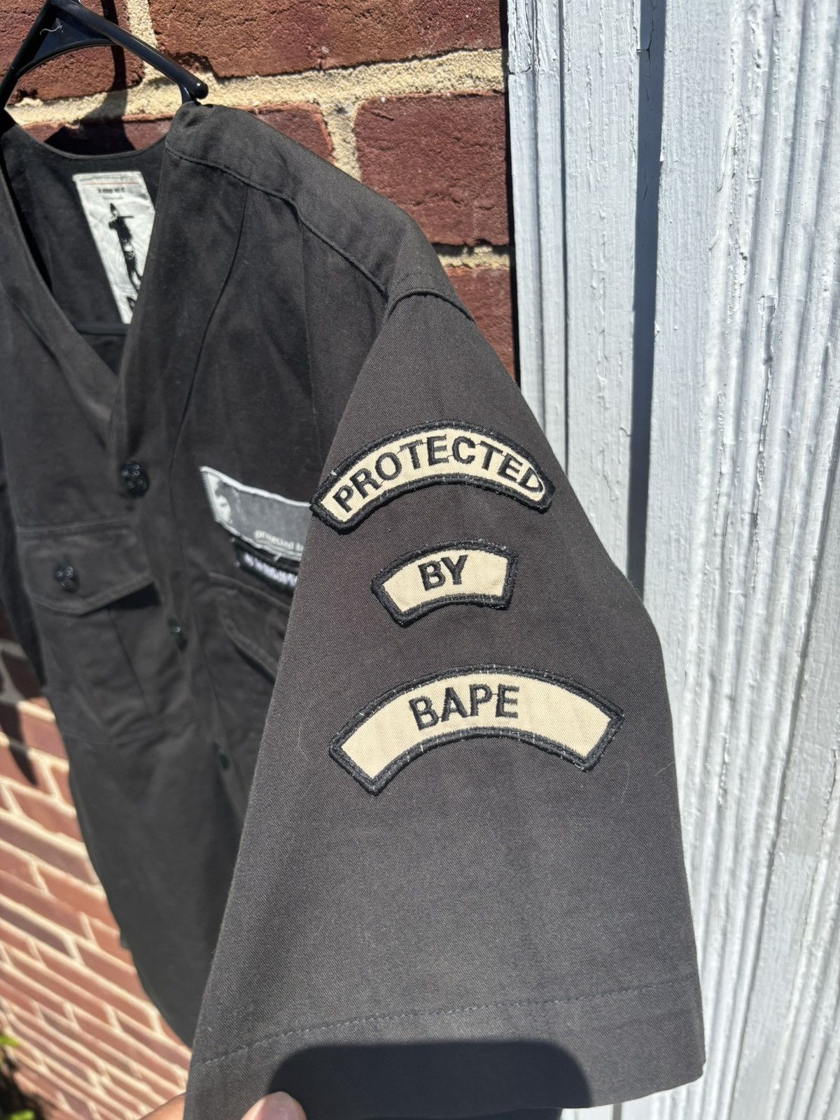 Bape × Vintage RARE BAPE X SECURITY SYSTEMS BUTTON UP Size US M / EU 48-50 / 2 - 5 Thumbnail