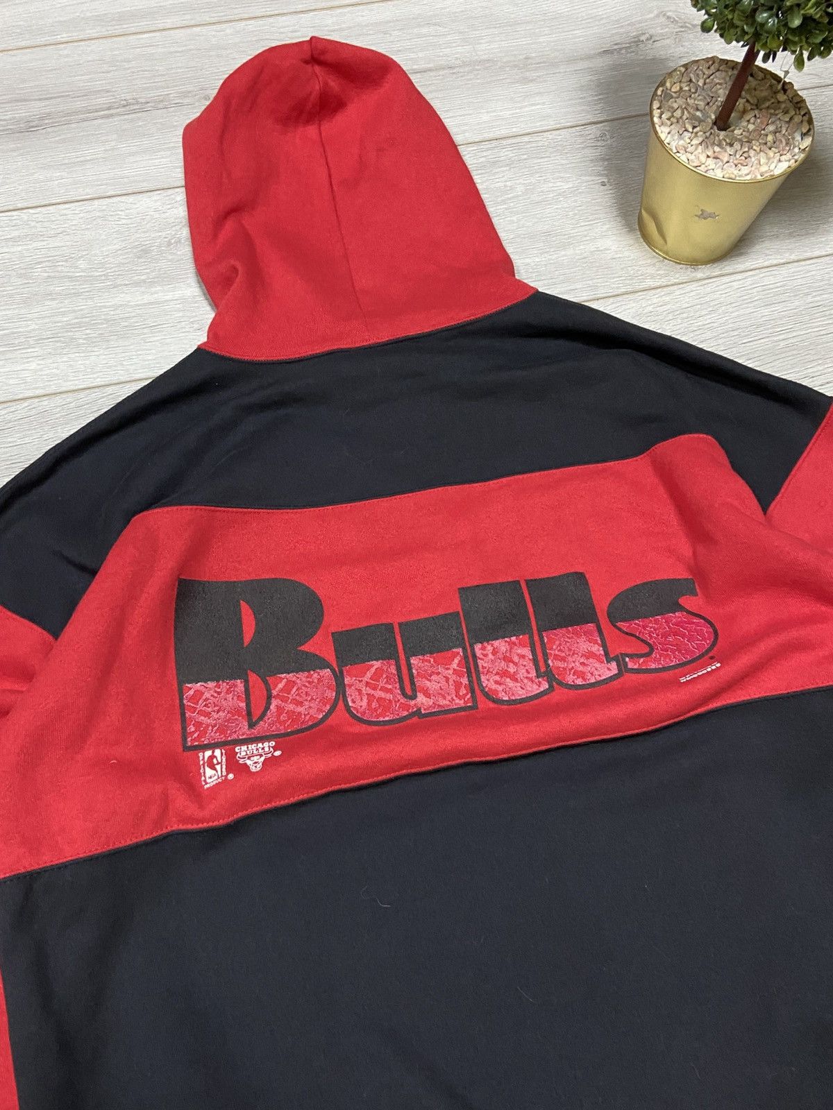 NBA NBA Chicago Bulls made in USA hoodie vintage Size US XL / EU 56 / 4 - 9 Thumbnail