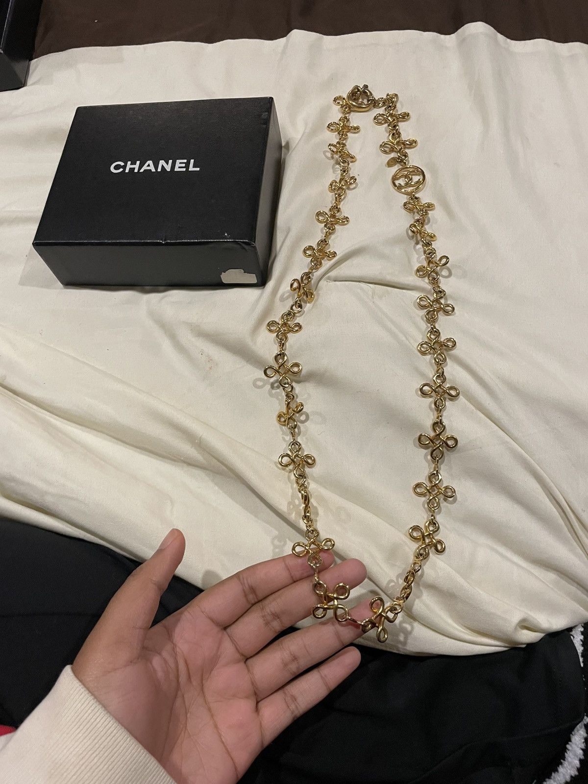 Chanel × Vintage 20thC CHANEL VINTAGE TWISTED DESIGN NECKLACE, FRANCE, 1993 Size ONE SIZE - 1 Thumbnail