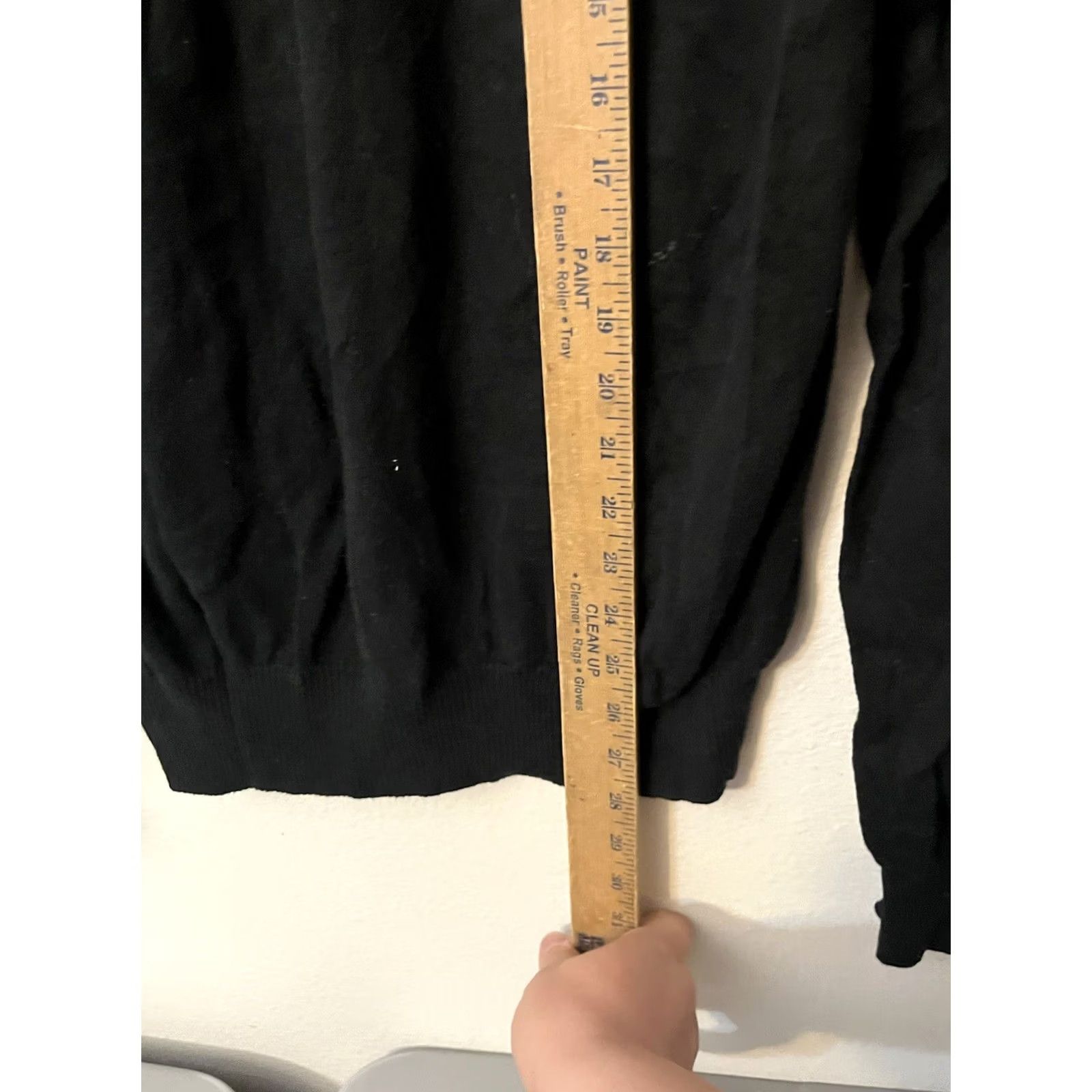 American Eagle Outfitters AMERICAN EAGLE Sweater Men’s Size Medium Black V-neck Size US M / EU 48-50 / 2 - 4 Thumbnail