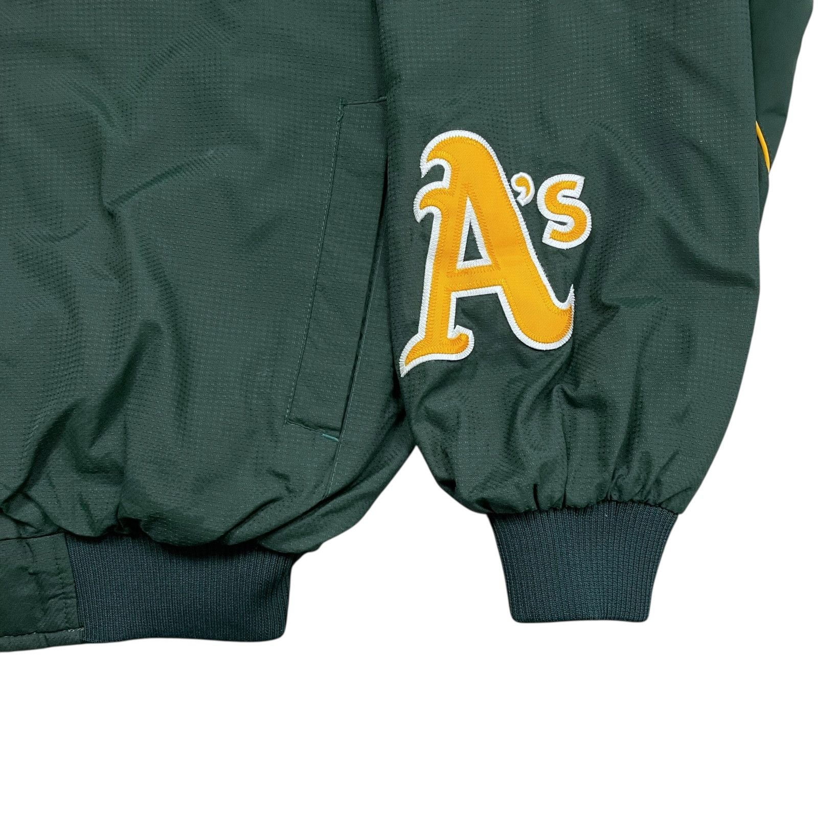 MLB 00s OAKLAND ATHLETICS A's MAJESTIC AUTHENTIC DUGOUT JACKET Size US L / EU 52-54 / 3 - 4 Thumbnail