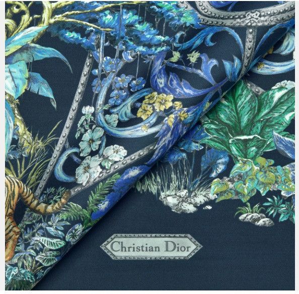 Dior o1w1db11024 Size: OS / Etoile de Voyage Square Scarf Size ONE SIZE - 4 Thumbnail