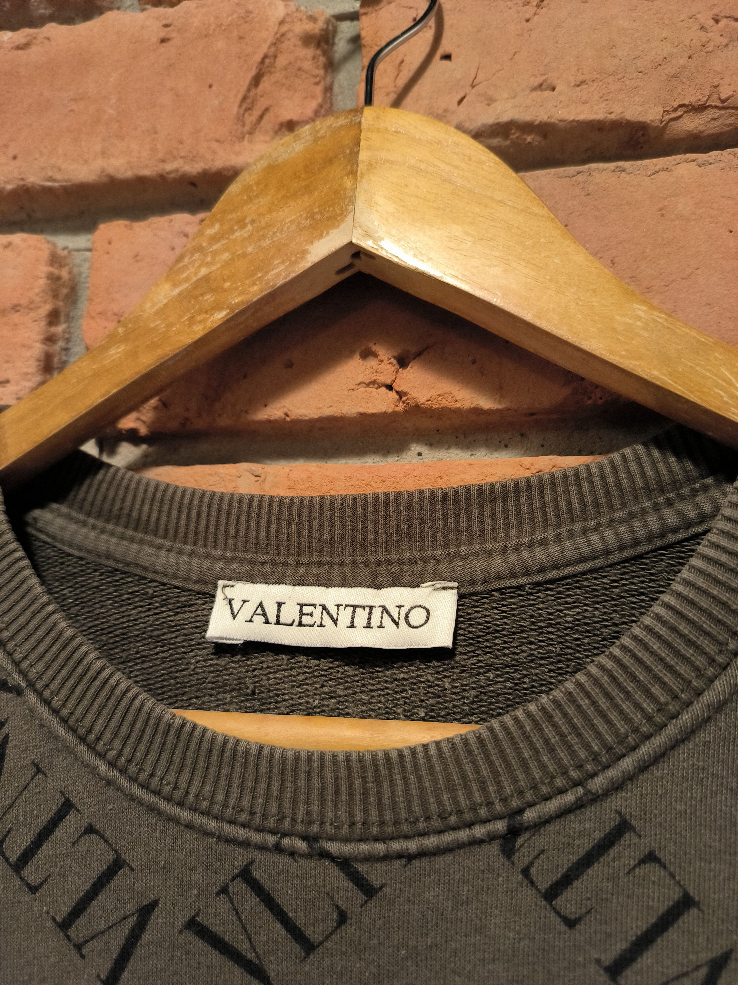 Valentino Valentino All Over Print Sweatshirt Crewneck Logo Spa Size US M / EU 48-50 / 2 - 6 Thumbnail