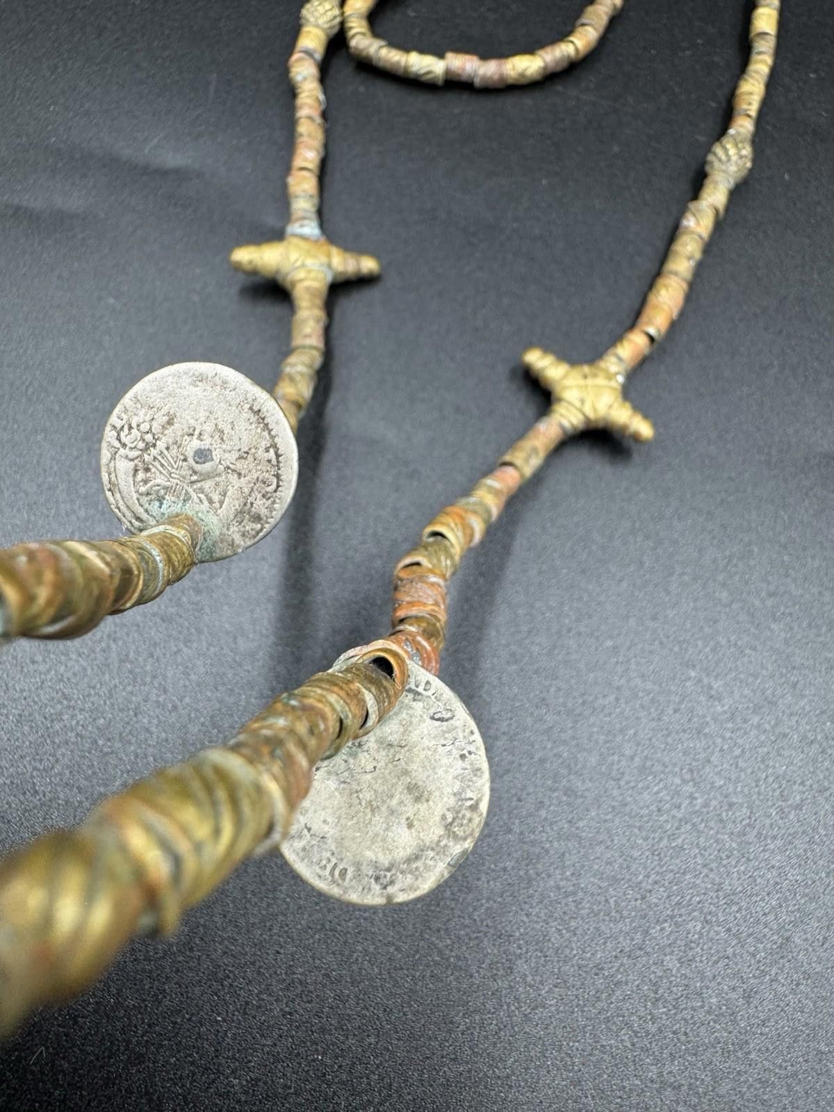 The Unbranded Brand Tuareg Bronze Bead Necklace w/ "de la" Coin Bull Amulet Rare Size ONE SIZE - 4 Thumbnail