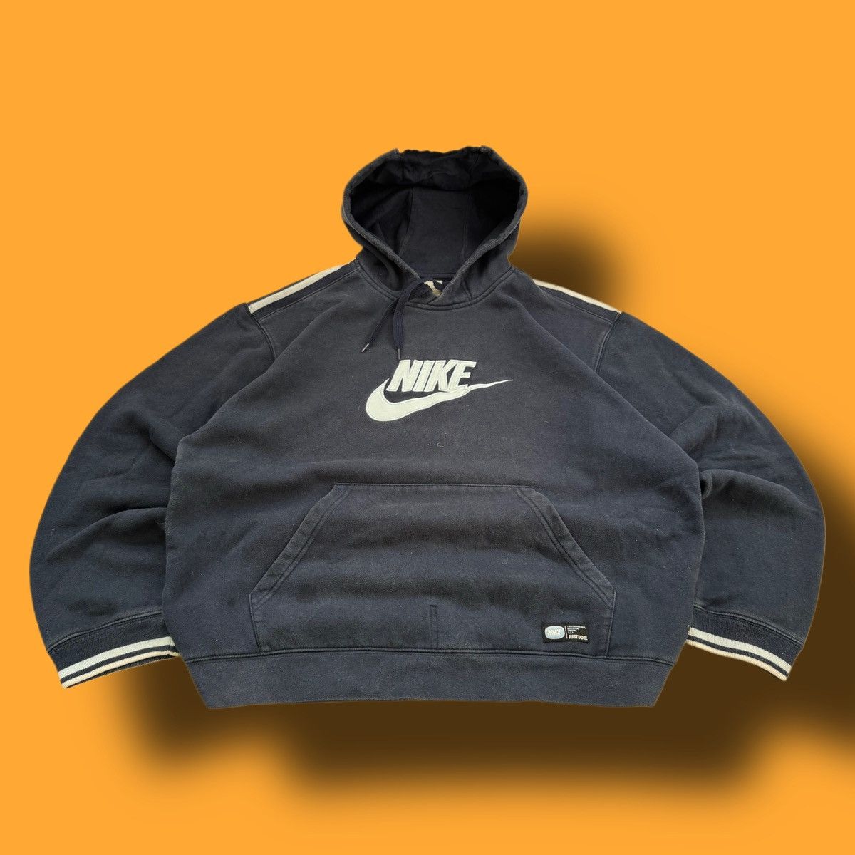 Nike × Vintage NIKE VINTAGE CENTER LOGO OVERSIZE BOXY HOODIE Size US L / EU 52-54 / 3 - 1 Thumbnail