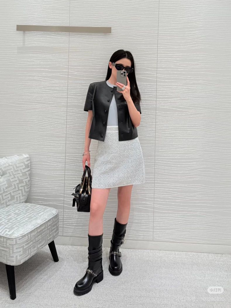 Dior Dior Blue tweed skirt Size 26" / US 2 / IT 38 - 8 Thumbnail