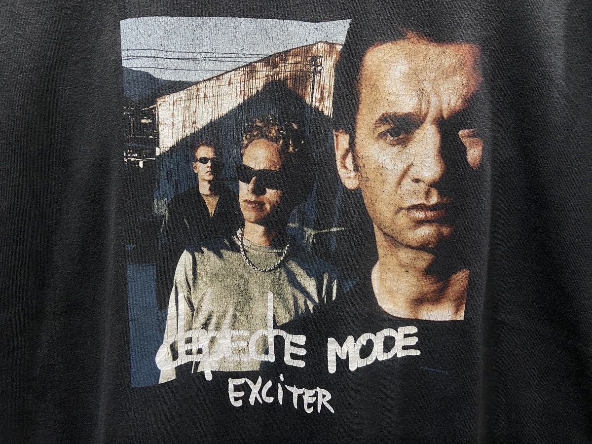Band Tees 2001s Depeche Mode Alternative rock New wave Tour TShirt Size US L / EU 52-54 / 3 - 4 Thumbnail