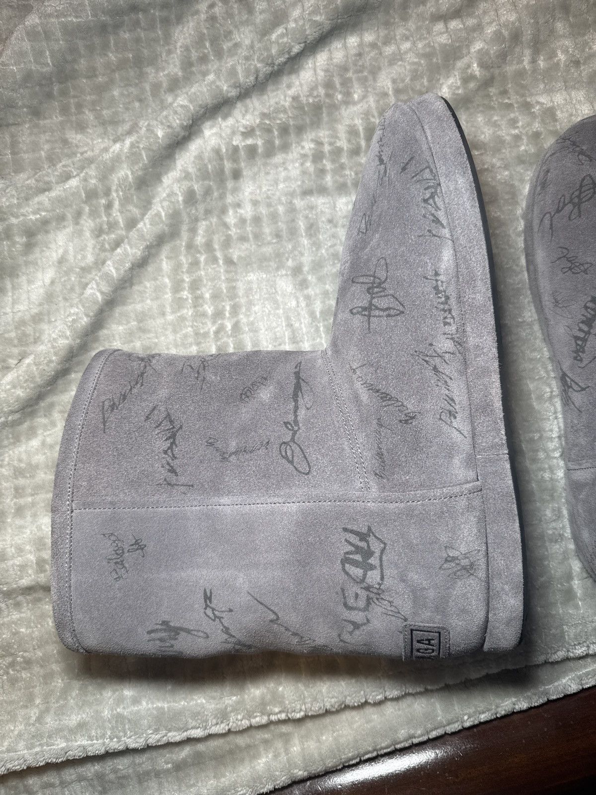 Balenciaga BALENCIAGA “ALASKA SOFT BOOTIES” Size US 9 / EU 42 - 9 Thumbnail