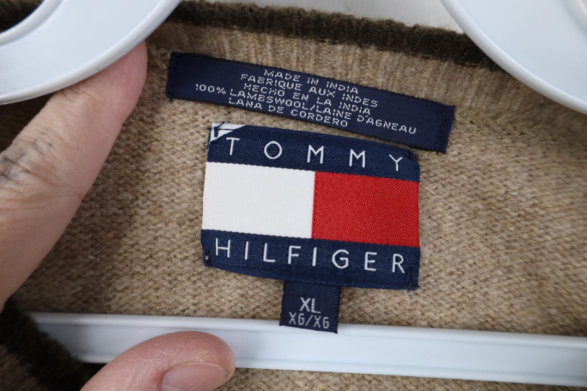 Tommy Hilfiger Vintage 90s Tommy Hilfiger Lambswool Knit V-Neck Sweater Size US XL / EU 56 / 4 - 6 Thumbnail