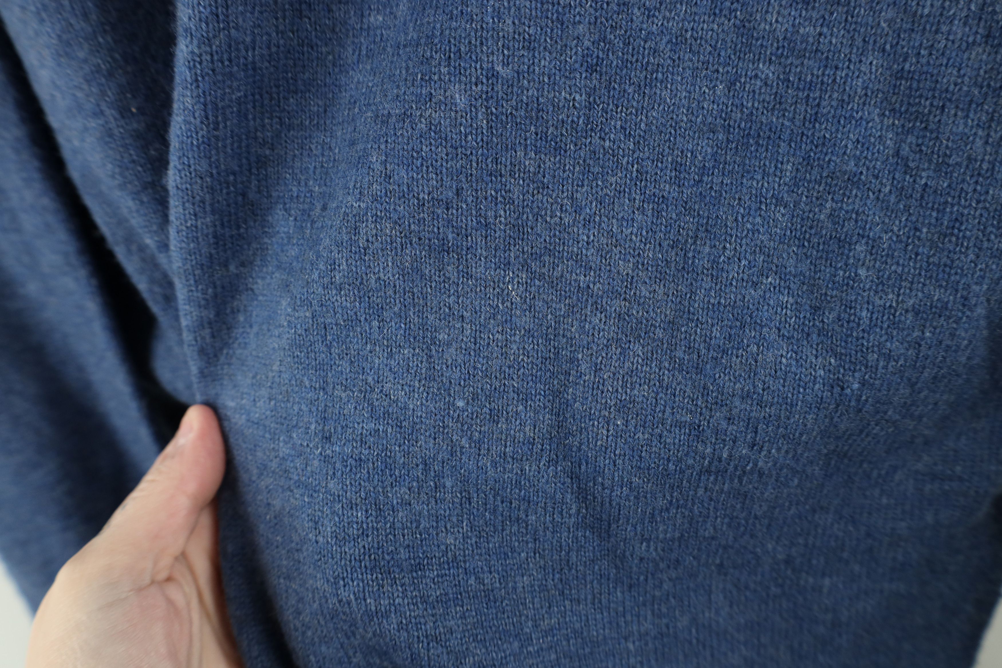 L.L. Bean × Vintage Vintage LL Bean Blank Lambswool Knit V-Neck Sweater Blue Size US L / EU 52-54 / 3 - 4 Thumbnail