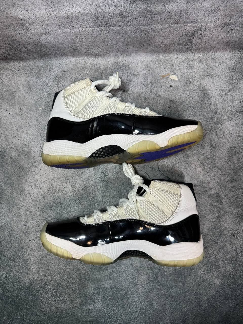 Jordan Brand Size 8.5 | Jordan 11 Concord No Box | Pre-Owned Size US 8.5 / EU 41-42 - 8 Thumbnail