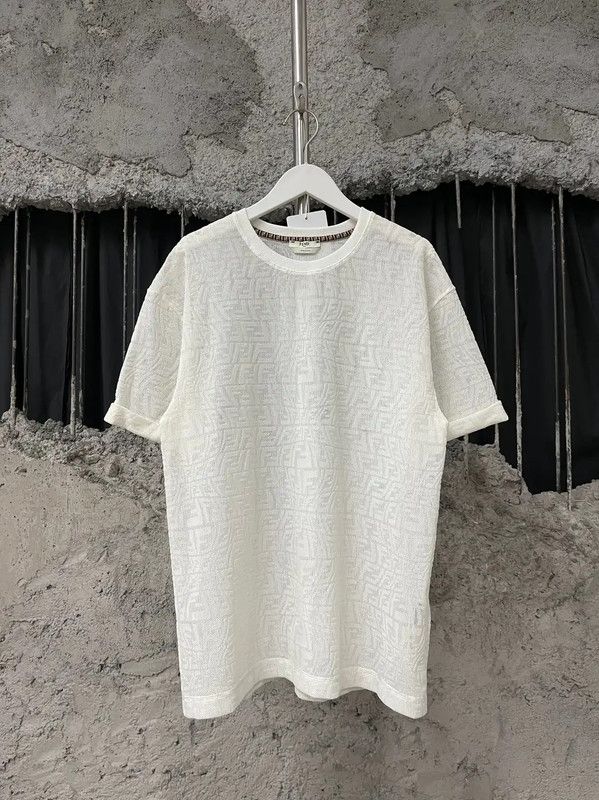 Fendi Fendi White Short Sleeve T-Shirt for Women 0089 Size XS / US 0-2 / IT 36-38 - 1 Thumbnail