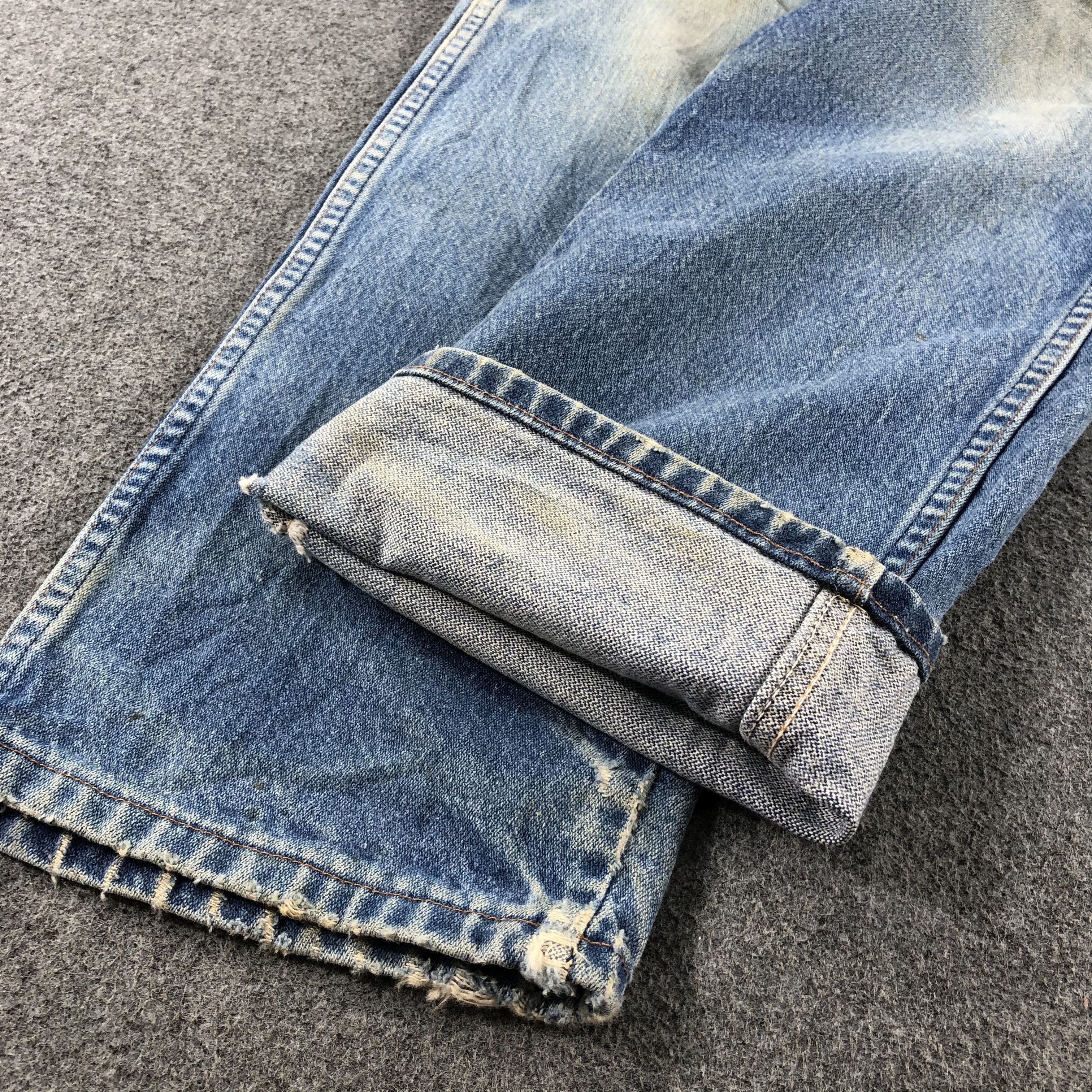 Vintage Vintage Blue Wash Wrangler Jeans-J2458 Size US 31 - 7 Thumbnail