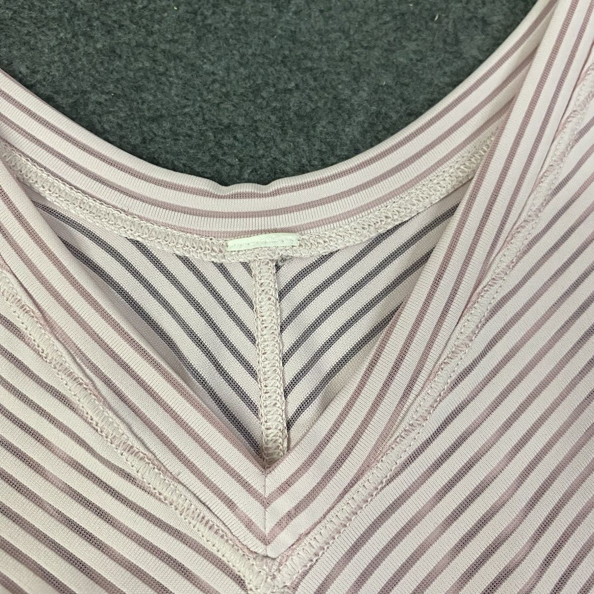 Lululemon Lululemon Tie-Back Top Womens Pink V-Neck Activewear Size S / US 4 / IT 40 - 6 Thumbnail