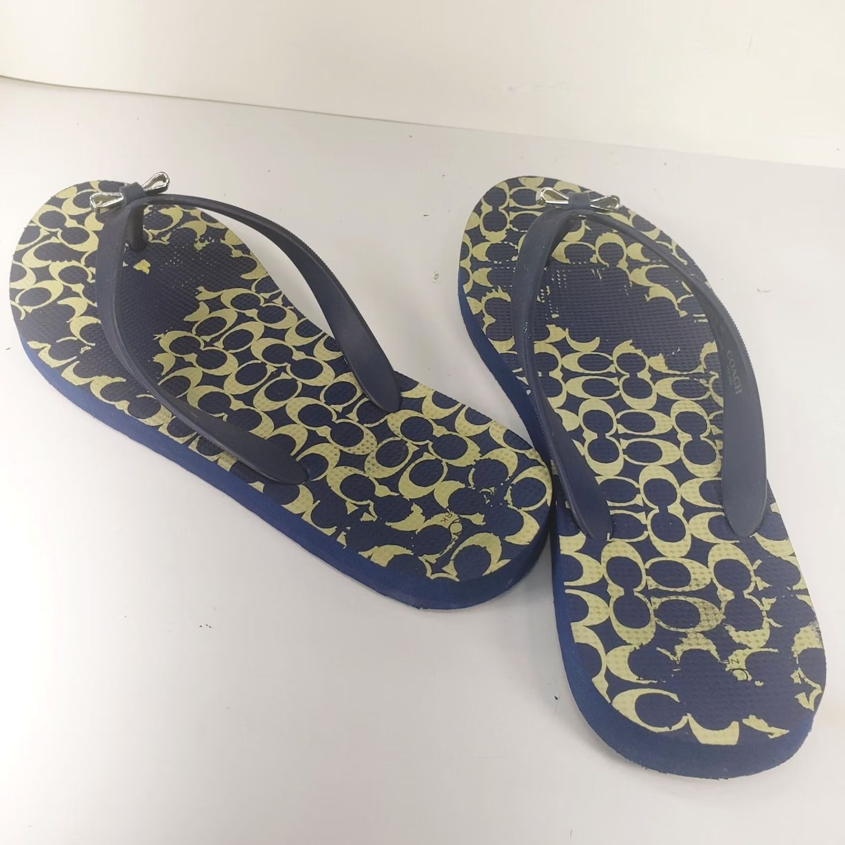 Coach Coach Amel Sig C Flip-Flop Sandals Navy Blue Women SZ 9-10 B Logo Bow Sandals Vintage No Size US 7 / IT 37 - 7 Thumbnail