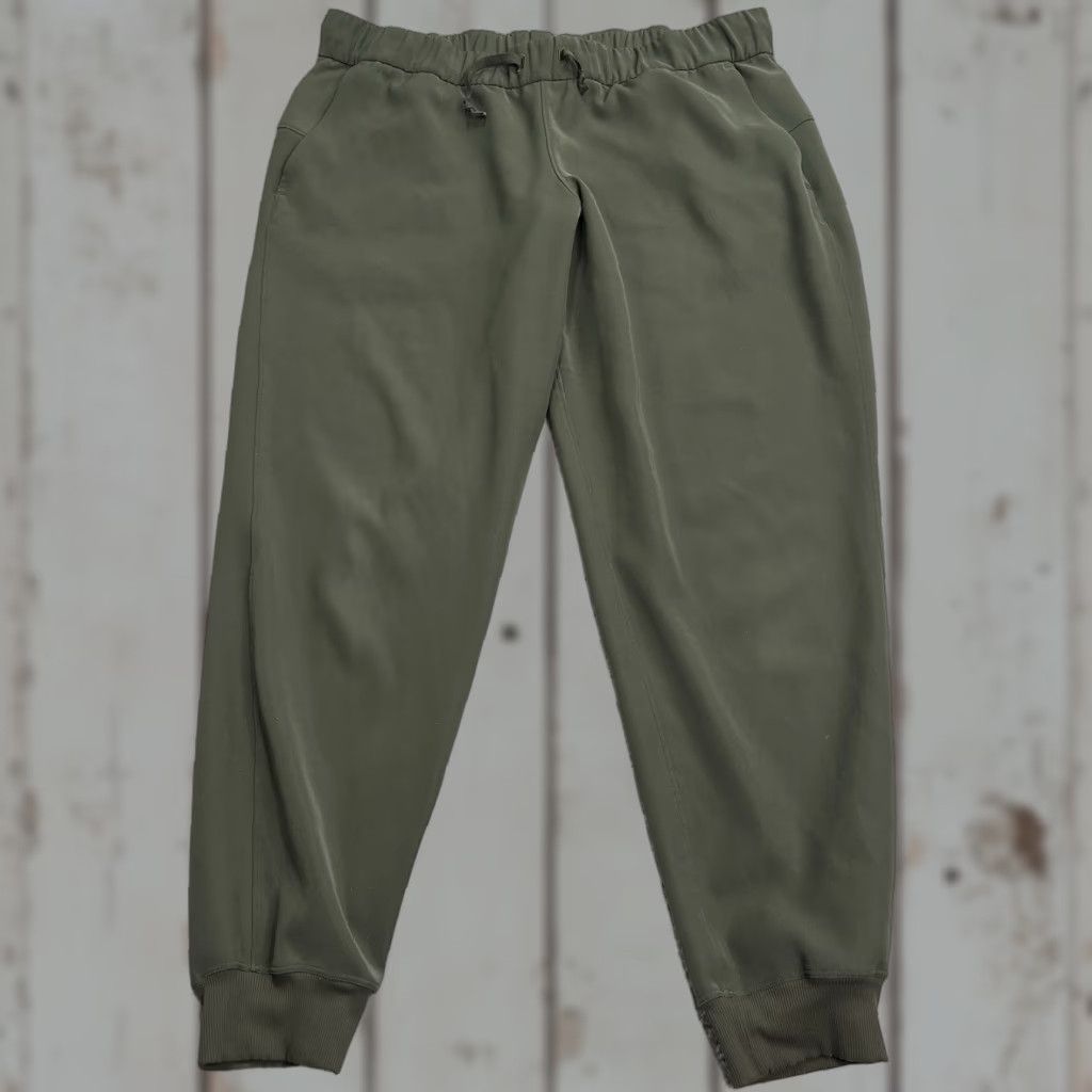 Lululemon Lululemon On The Fly Joggers Pants Women’s 12 Green Lightweight Tapered Stretch Inseam 28” Size 34" / US 12 / IT 48 - 1 Thumbnail