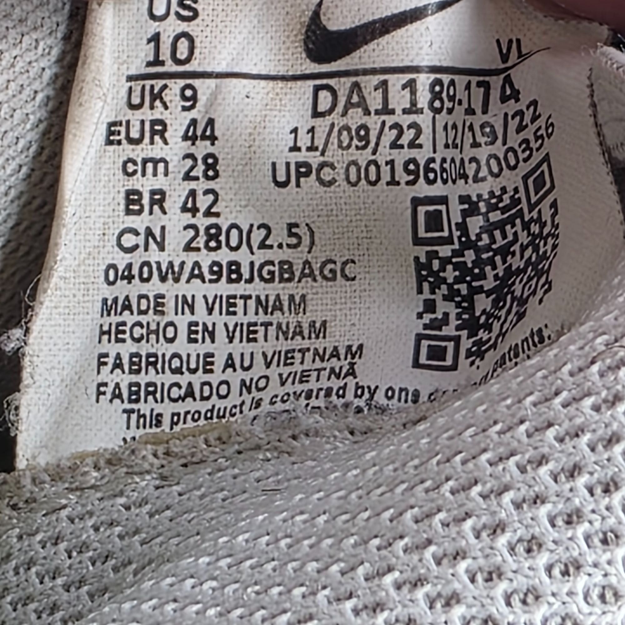 Nike Nike Tiempo Legend 9 IC Mens Size 10 White Indoor Soccer Cle Size US 10 / EU 43 - 6 Thumbnail