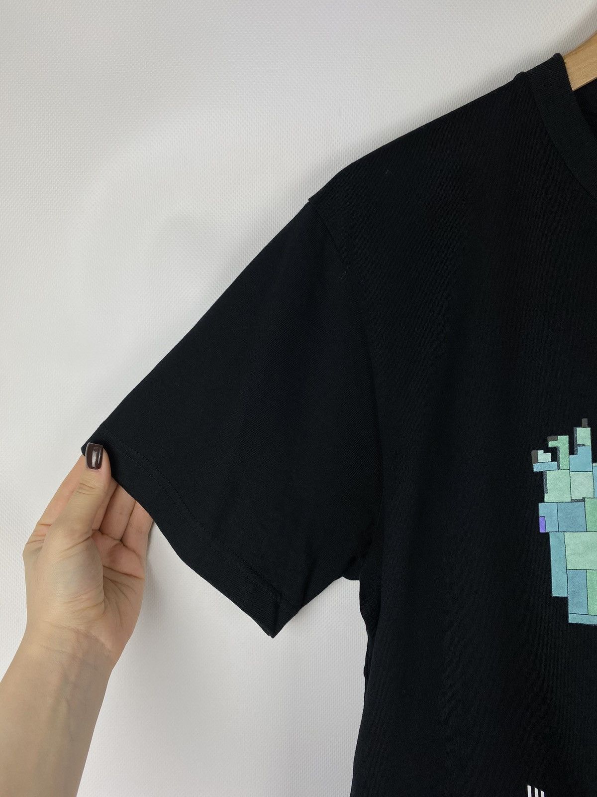 Uniqlo Uniqlo Adam Lister Pixar men’s short sleeve t shirt size M Size US M / EU 48-50 / 2 - 10 Thumbnail