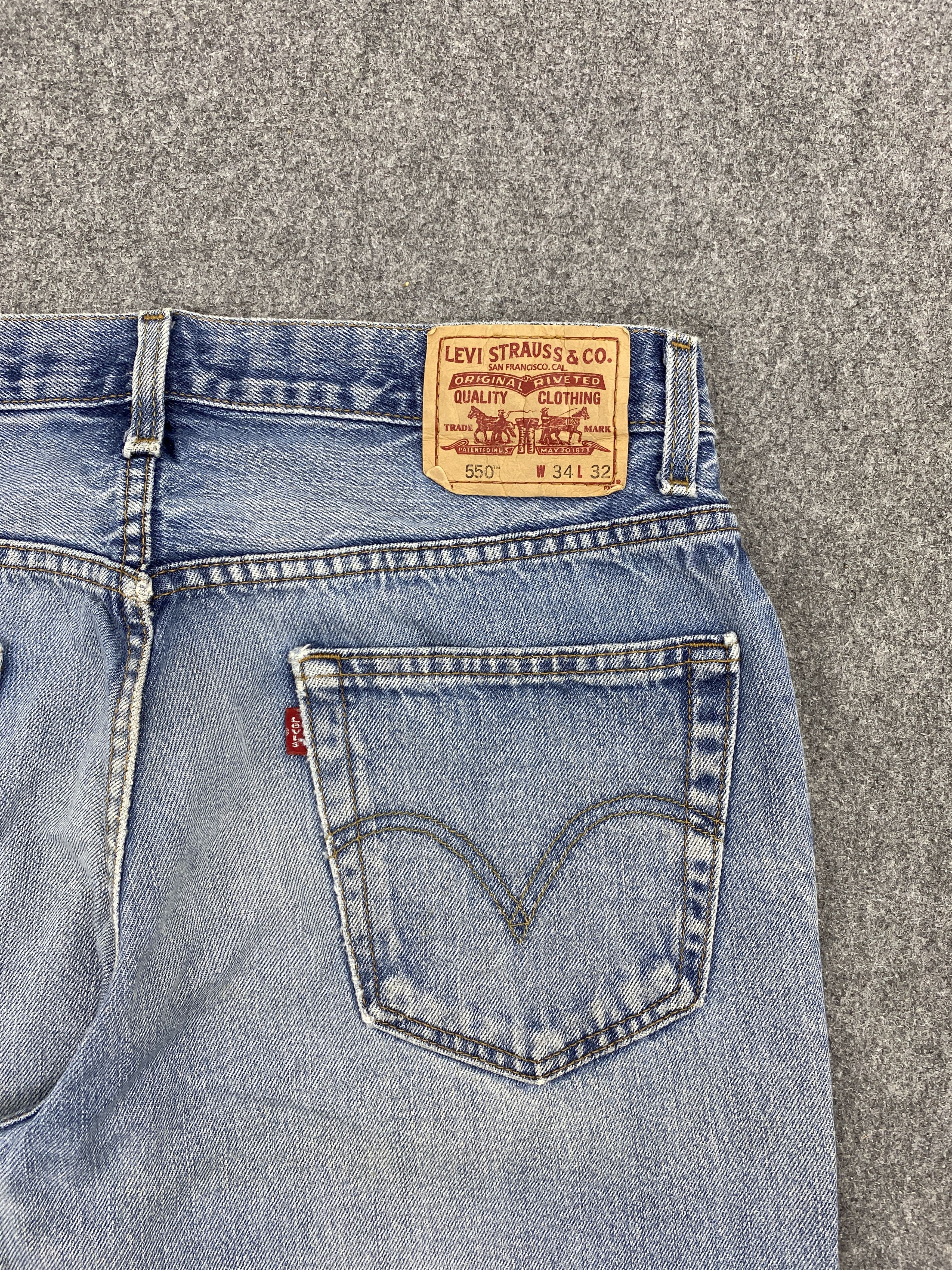 Levi's × Vintage Faded Blue Vintage Levis 550 Distressed Jeans Size US 34 / EU 50 - 15 Thumbnail