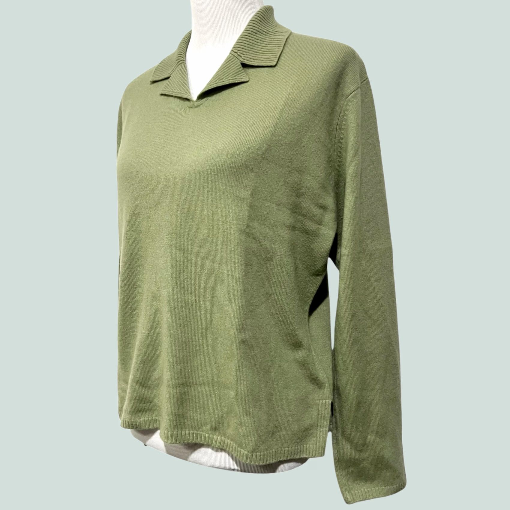 J. Jill VINTAGE J. Jill Cashmere Sweater Green Pullover Notch Collar Women’s Size M Pullover Womens Cashmere 100% Cashmere Classic Preppy Cottage 1990s Size M / US 6-8 / IT 42-44 - 1 Thumbnail