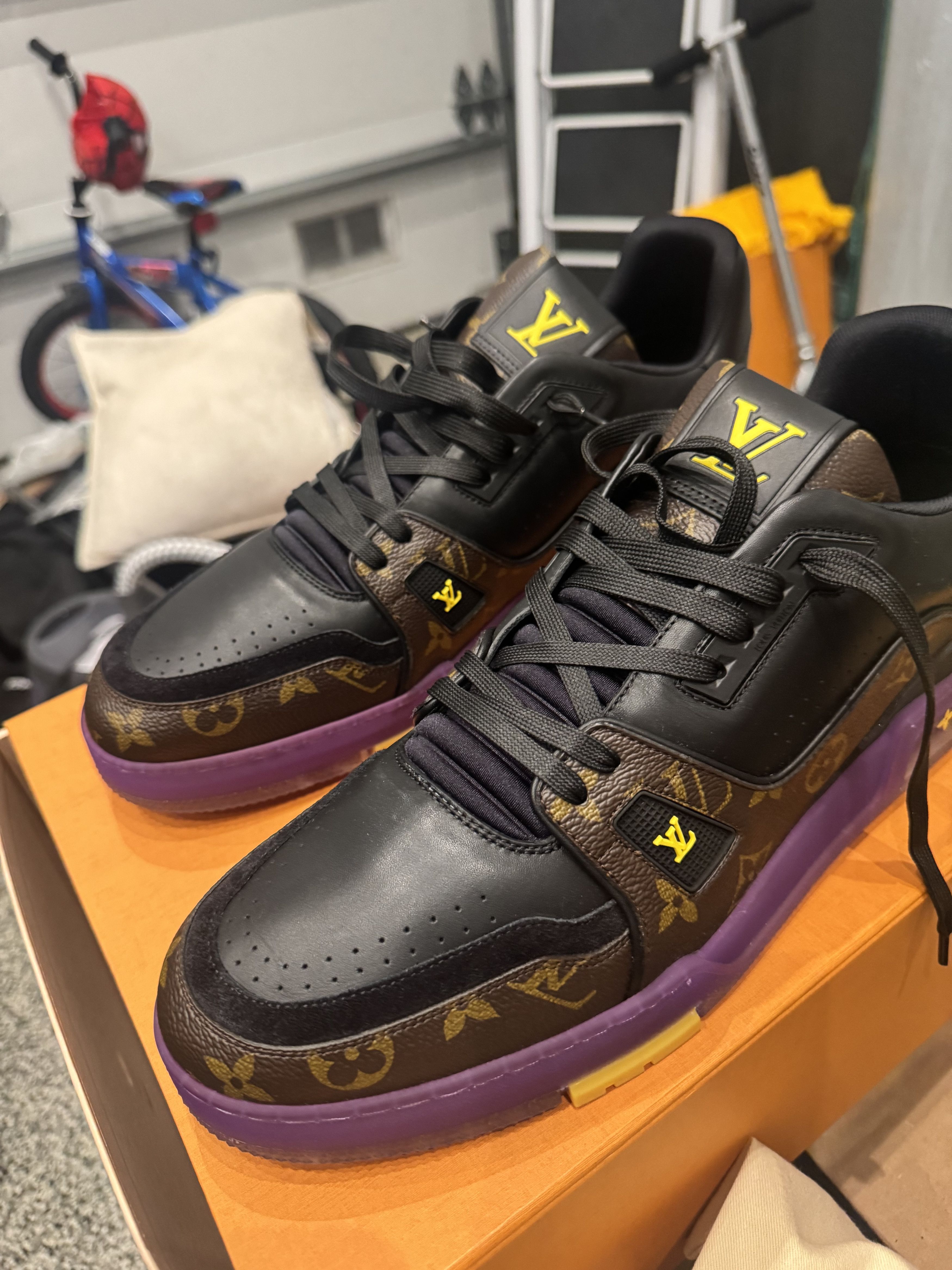 Louis Vuitton Louis Vuitton Trainers Size US 11 / EU 44 - 1 Thumbnail