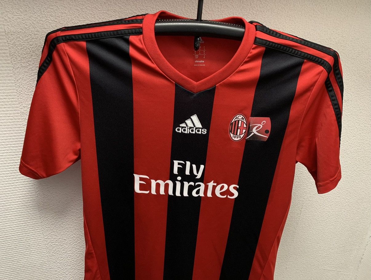 Adidas Milan adidas soccer jersey S sz fly emirates Size US S / EU 44-46 / 1 - 2 Thumbnail