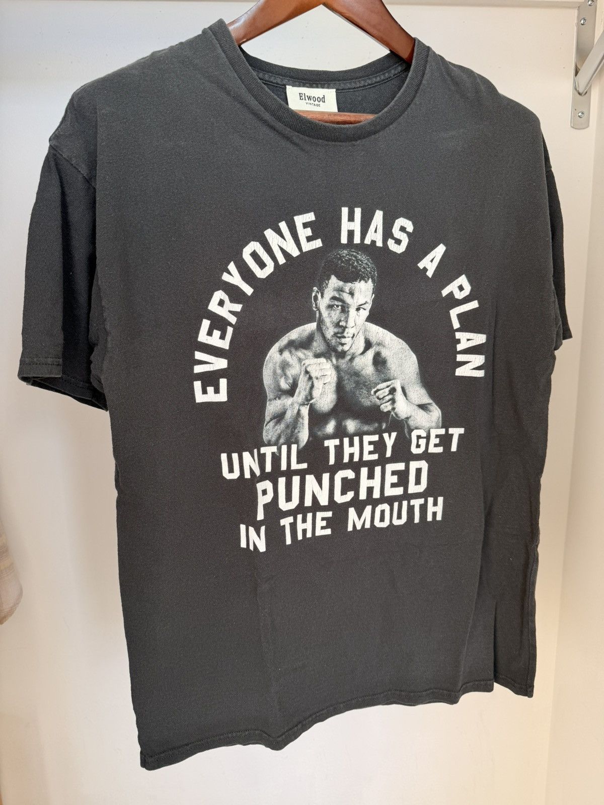 Elwood Elwood Vintage Mike Tyson T-Shirt Size US L / EU 52-54 / 3 - 1 Thumbnail
