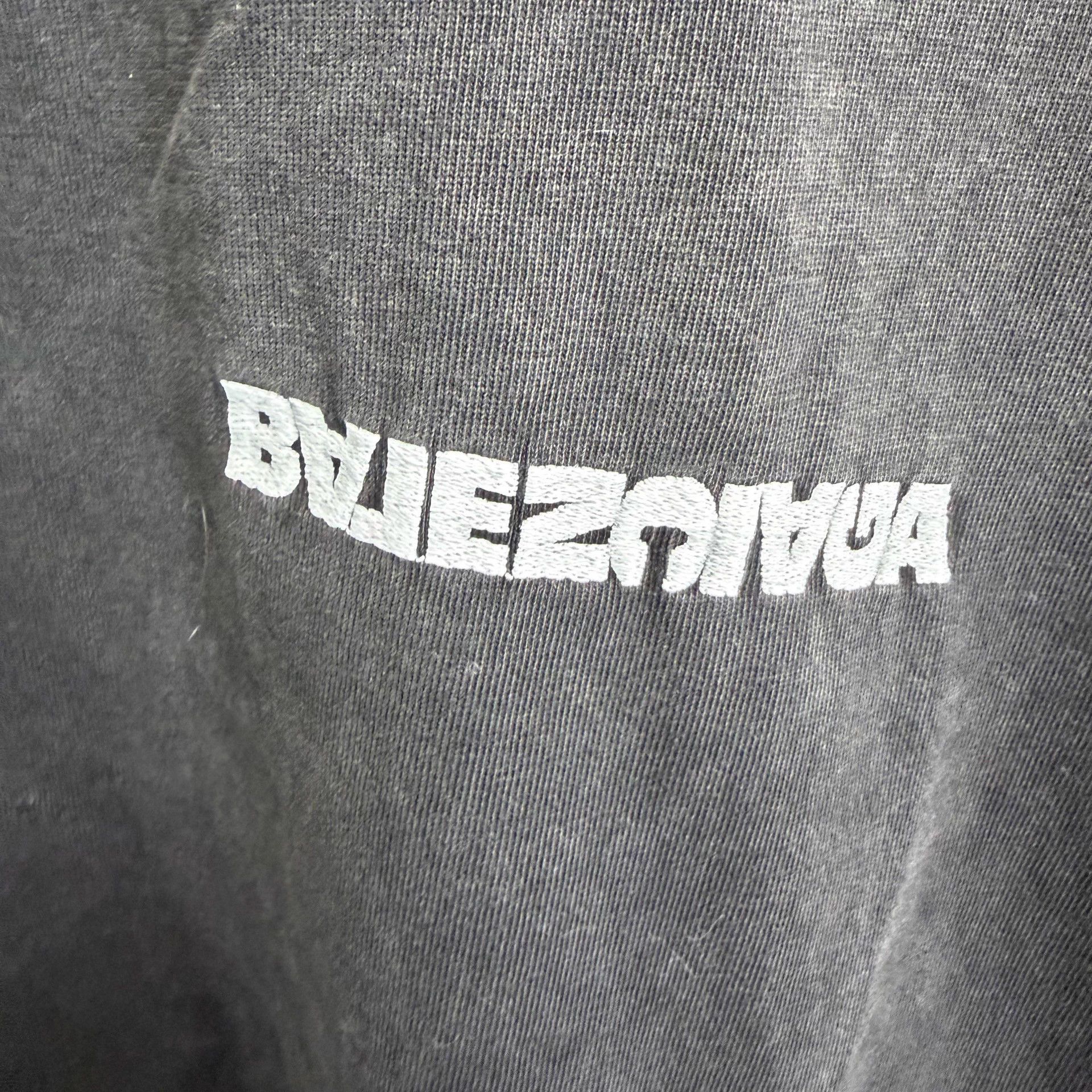 Balenciaga Balenciaga Logo crewneck short sleeve T-shirt unisex black Size US L / EU 52-54 / 3 - 5 Thumbnail