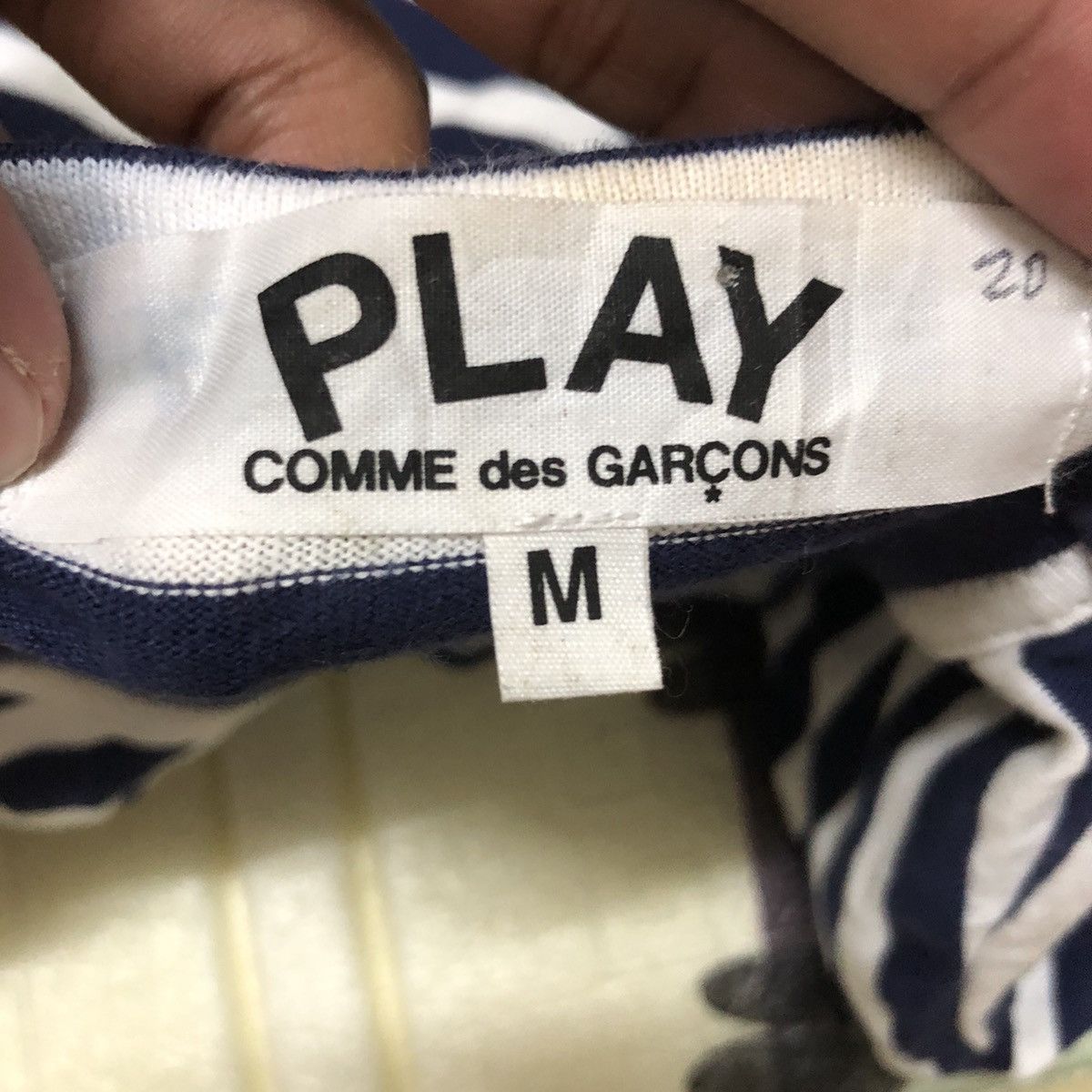 CDG by Comme des Garcons Vtg Comme Des Garcons Play AD2009 Crewneck Long Sleeve Shirt Size XS / US 0-2 / IT 36-38 - 9 Thumbnail