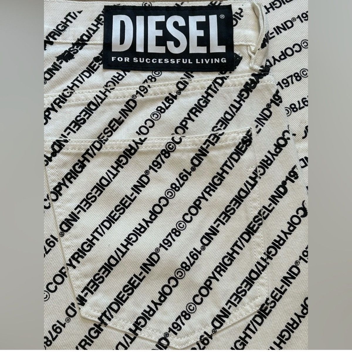 Diesel Diesel D-Macs Copyright Print Jeans W32 L32 – Made in Italy Size US 32 / EU 48 - 10 Thumbnail