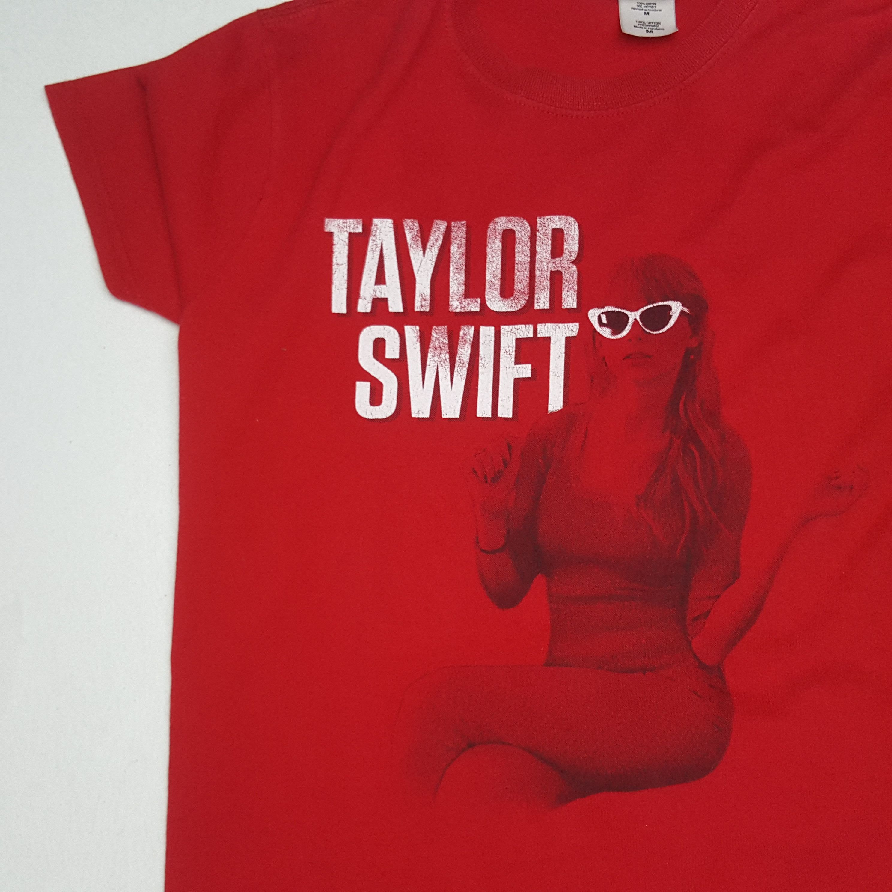 Band Tees × Vintage Vintage Taylor Swift American Rock Singer Tshirt Size US S / EU 44-46 / 1 - 5 Thumbnail