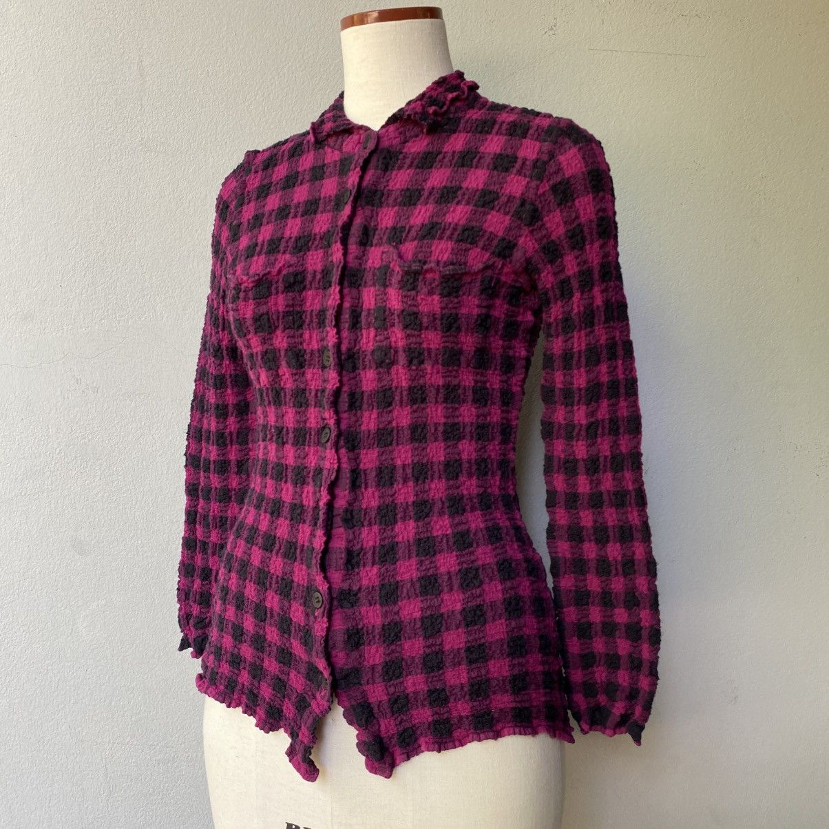 Issey Miyake Me ISSEY IYAKE Pink & Black Check Ruffle Shirt Size M / US 6-8 / IT 42-44 - 4 Thumbnail