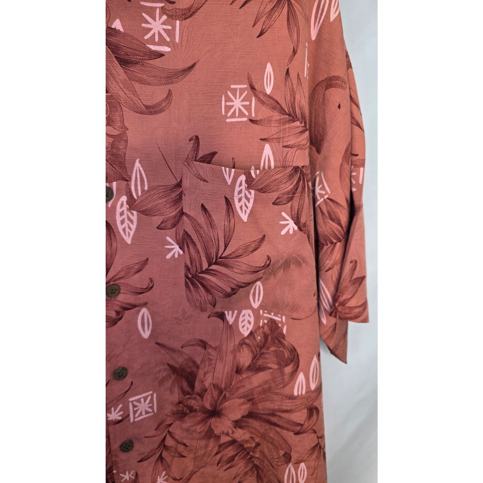 Tommy Bahama Tommy Bahama Men's Large Silk Tropical Button Up Shirt Size US L / EU 52-54 / 3 - 6 Thumbnail