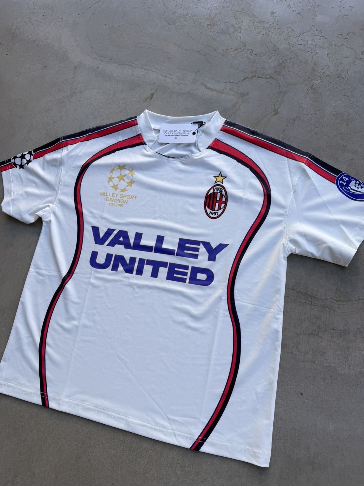 Vale Vale Forever United Football Jersey Size Medium NWT Size US M / EU 48-50 / 2 - 2 Thumbnail
