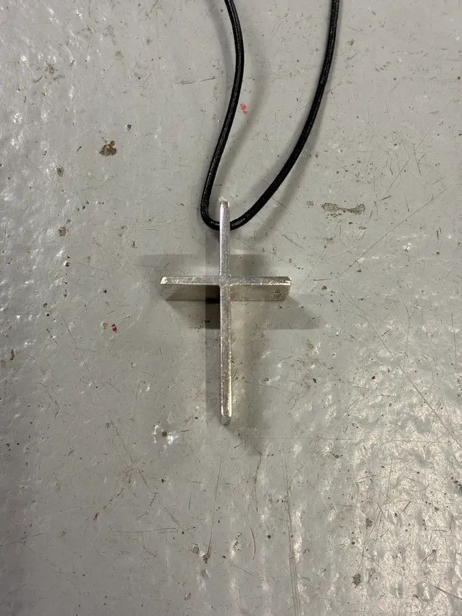 Gucci 2000s Gucci Cross Pendant Necklace by Tom Ford Size ONE SIZE - 6 Thumbnail