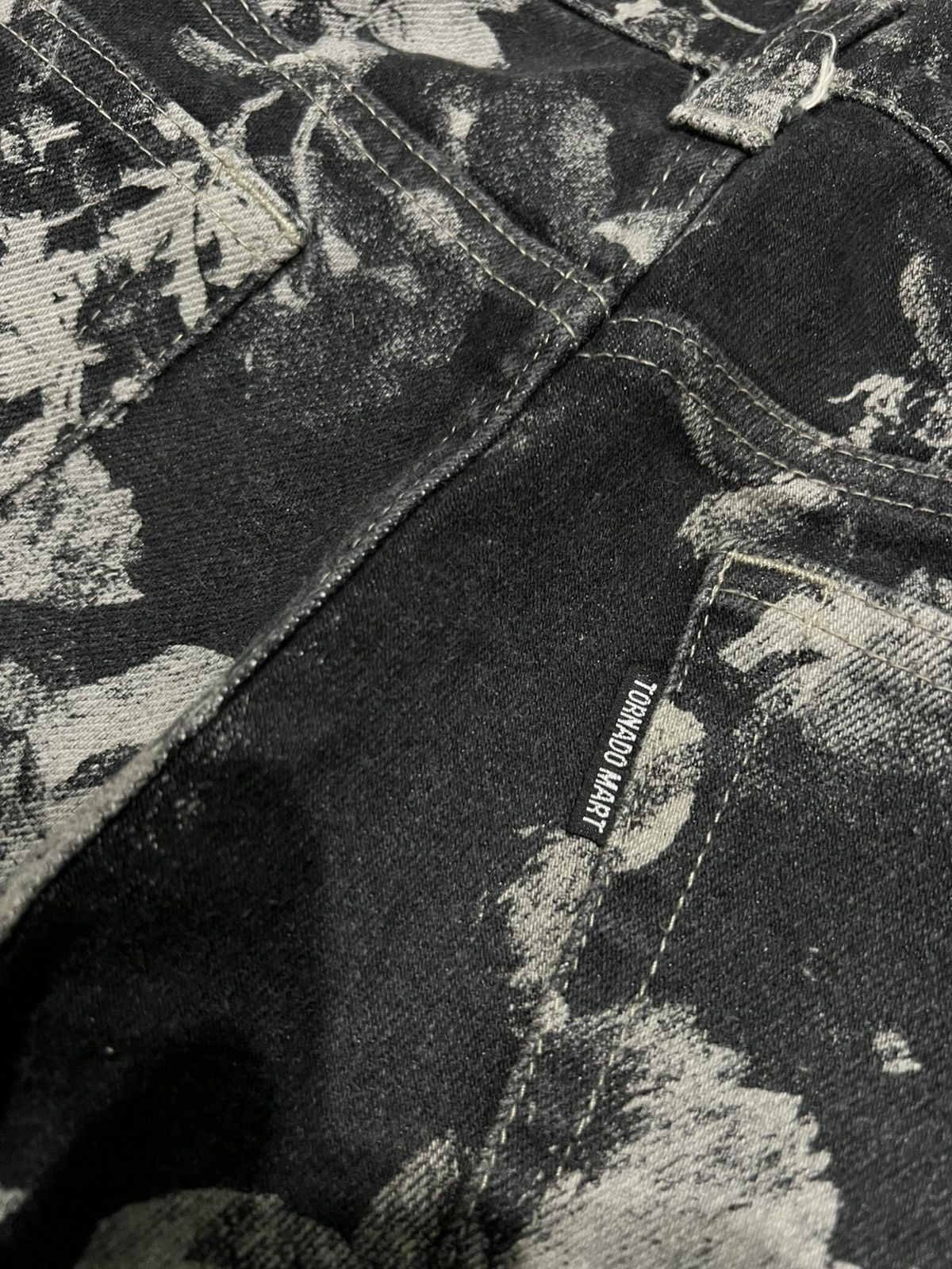 If Six Was Nine Tornado Mart Black Rose Flared Denim vkei LGB style Size US 32 / EU 48 - 6 Thumbnail