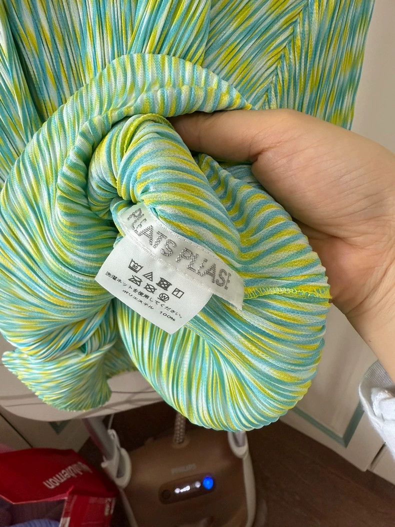 Issey Miyake Issey Miyake size:3 Green pleated long-sleeved cardigan Size M / US 6-8 / IT 42-44 - 4 Thumbnail