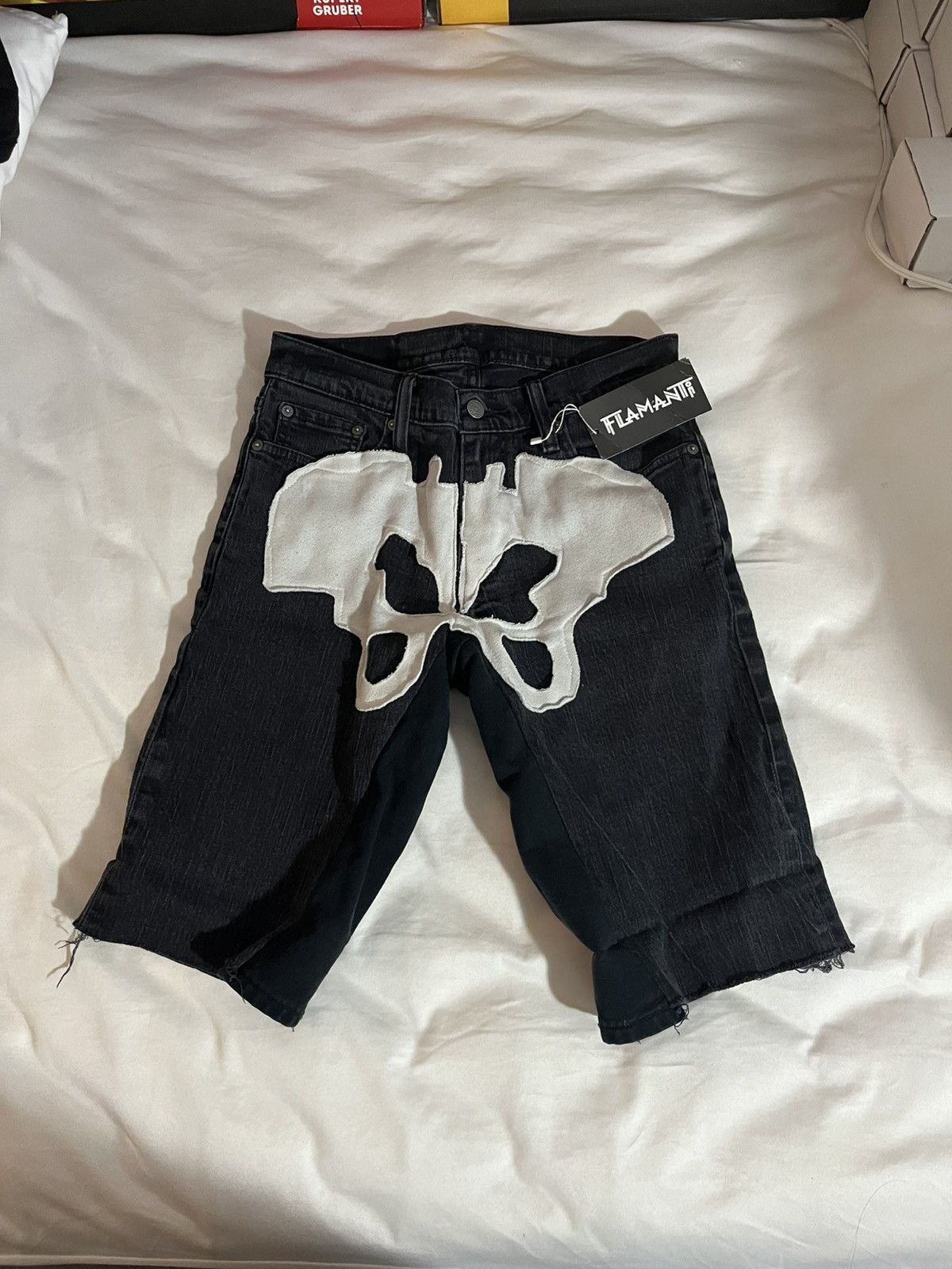 Other Flamanti skeleton shorts Size US 26 / EU 42 - 1 Thumbnail