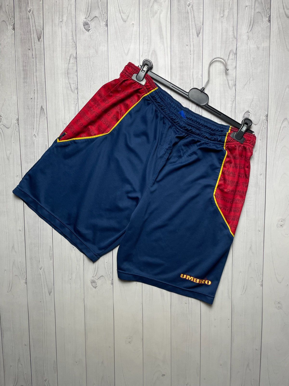 Umbro Umbro pro training vintage suit shorts+jersey size XL rare Size US XL / EU 56 / 4 - 10 Thumbnail
