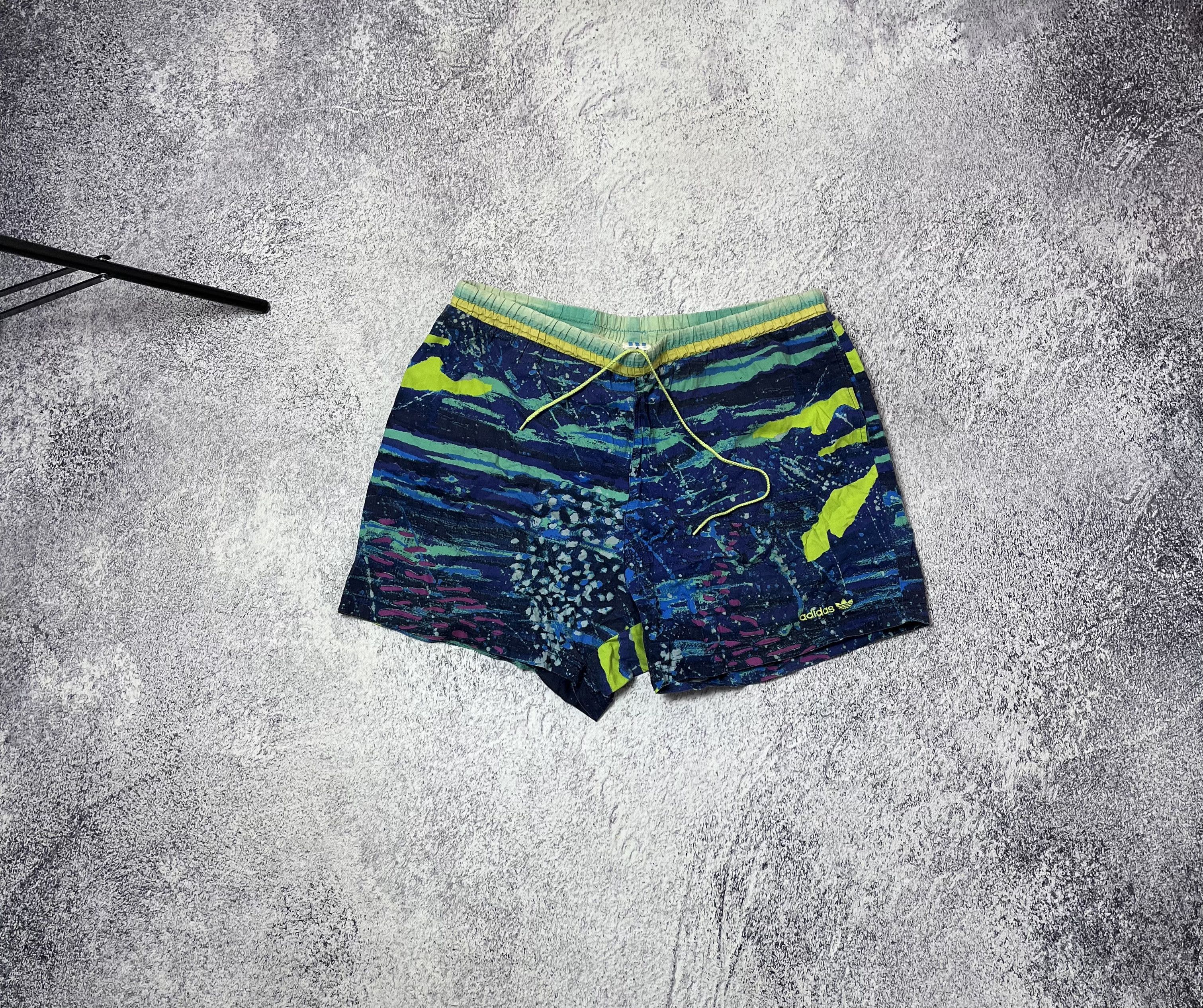 Adidas Vintage Mens short Adidas Size US 36 / EU 52 - 1 Thumbnail
