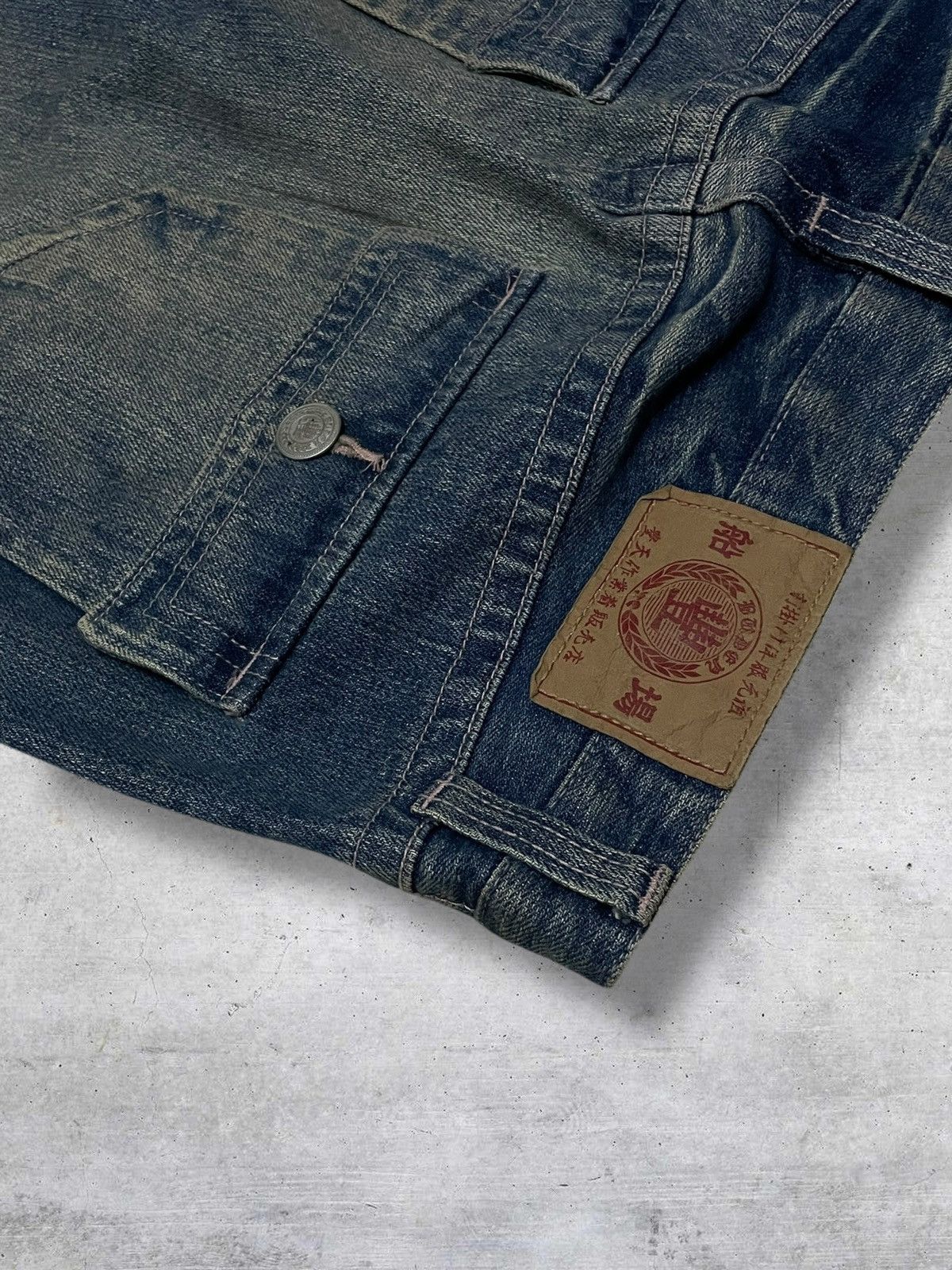 Vintage VINTAGE ICONIC JAPAN DESIGNER KARAKURI TAMASHI KOI 90S DENIM Size US 33 - 13 Thumbnail